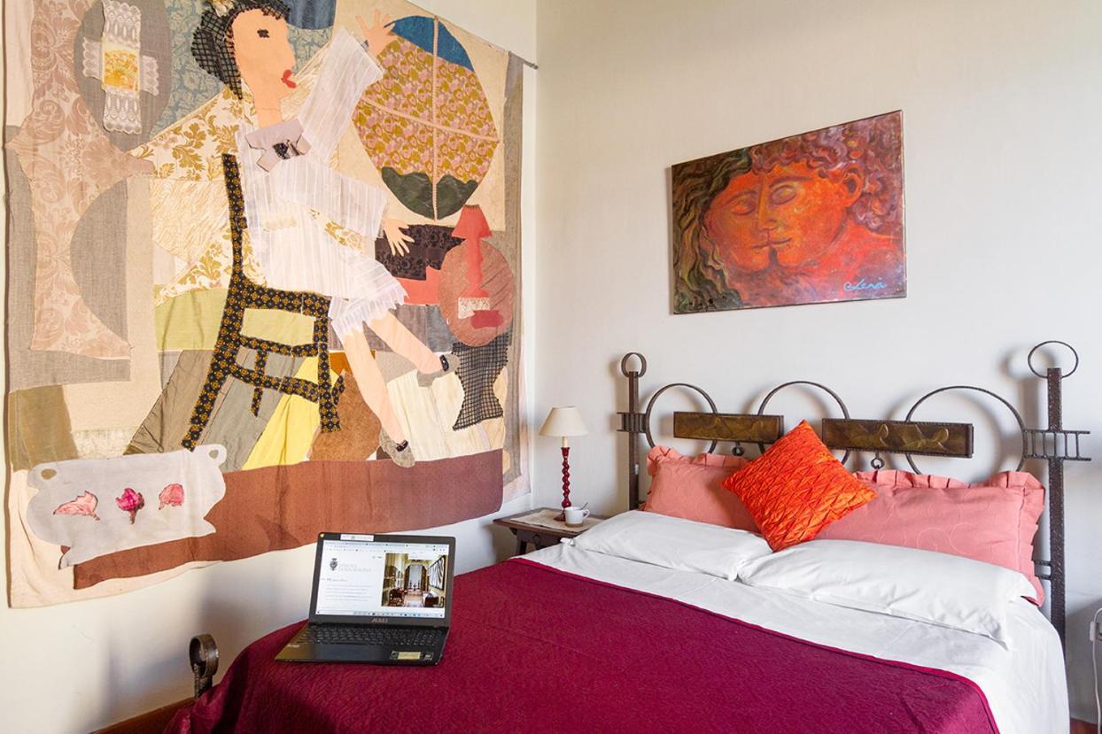 Donna Regina Dimora D'Epoca Apartment เนเปิลส์ ภายนอก รูปภาพ